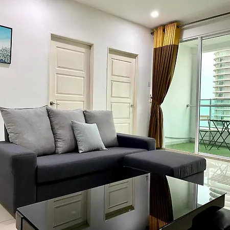 Mansion One Suite By Staycation Homestay George Town Exterior photo