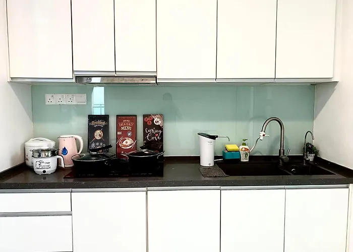 Mansion One Suite By Staycation Homestay