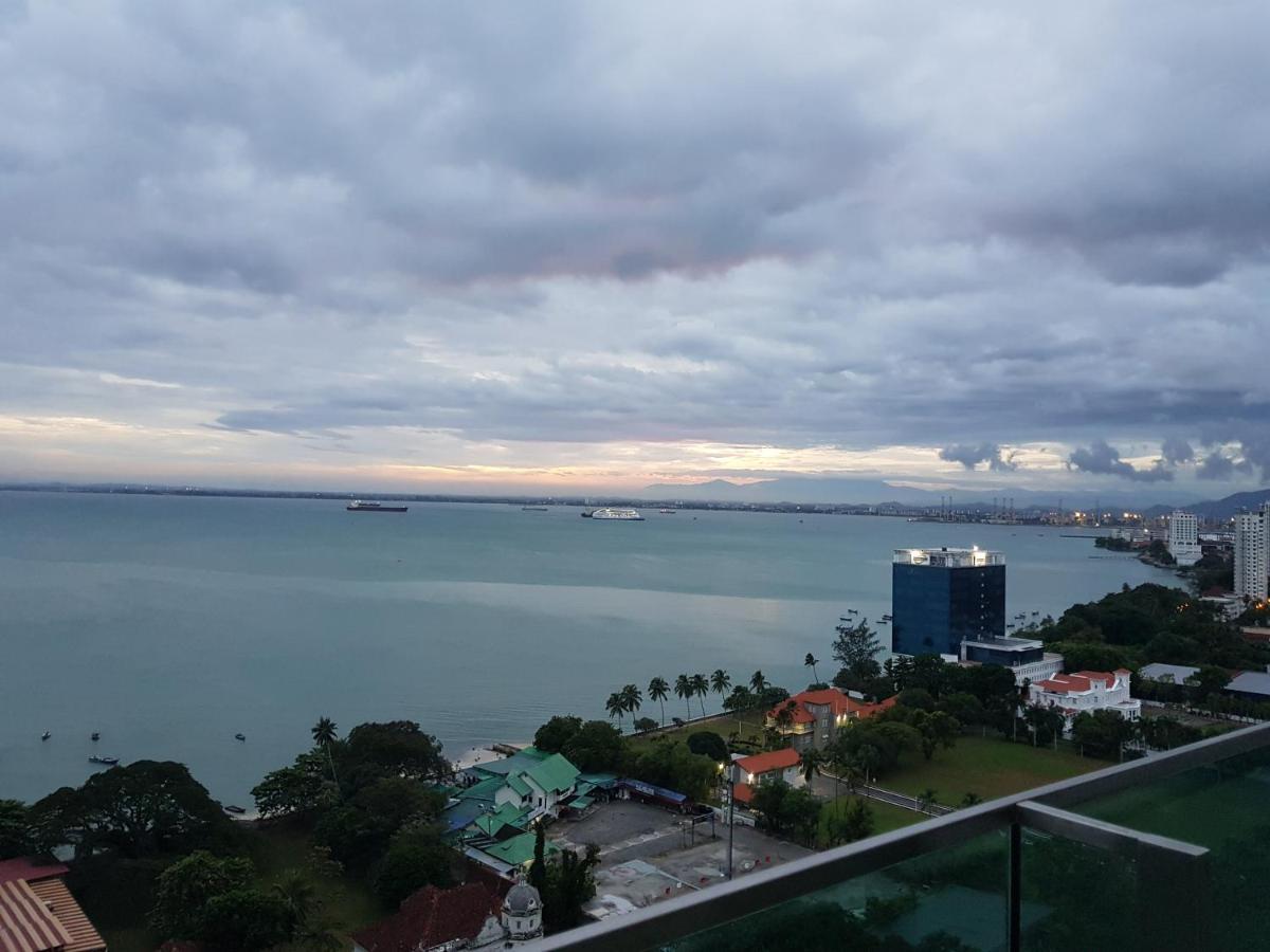 Mansion One By Staycation * George Town