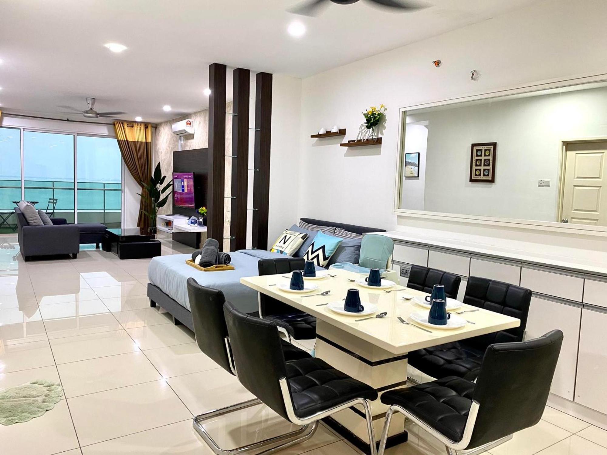 Mansion One By Staycation Apartment *
