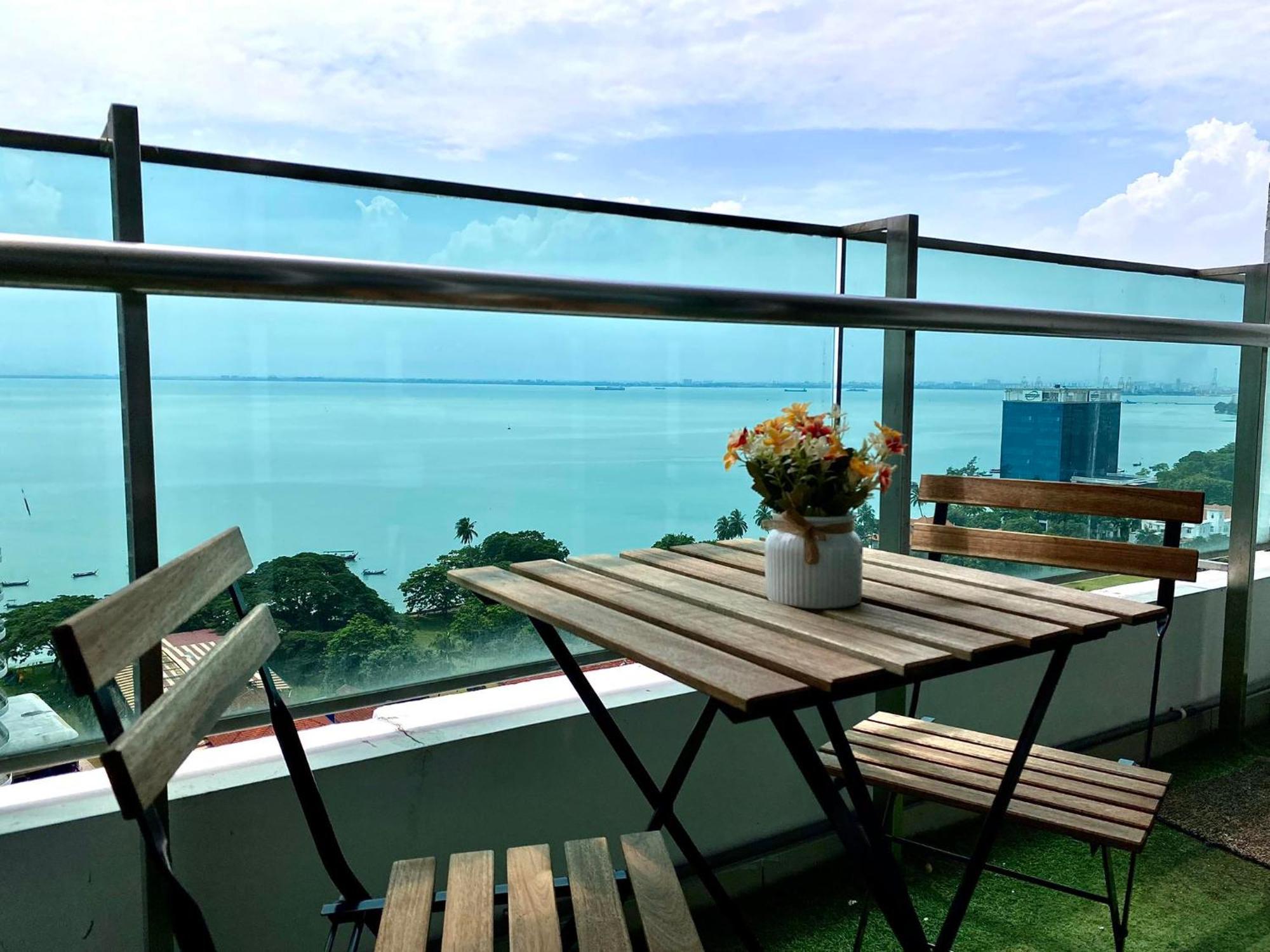 Apartment Mansion One By Staycation George Town